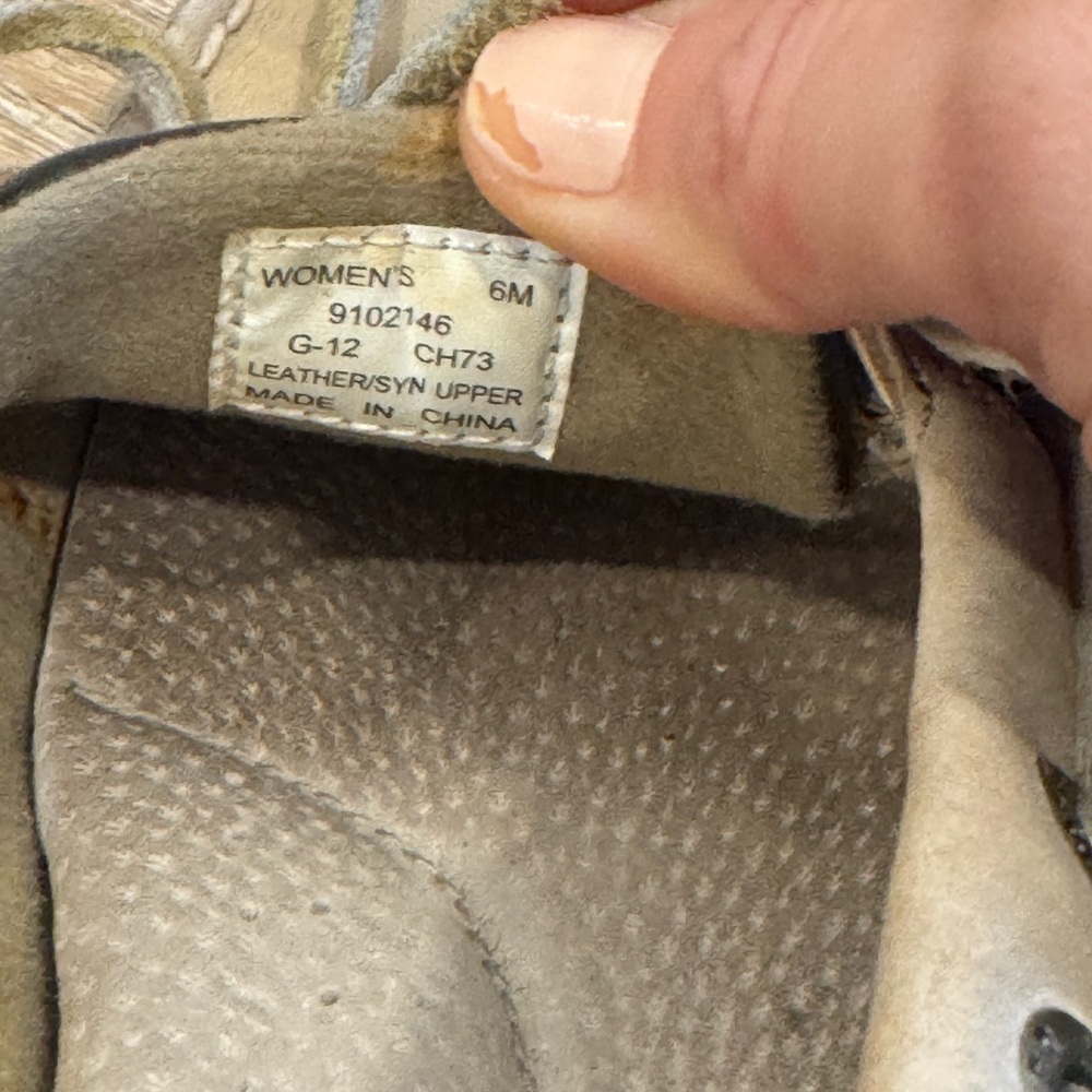Sperry Women's Beige and leopard Loafers - Picture 8 of 8